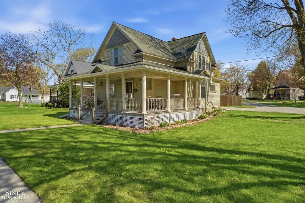 120 Brockway Rd