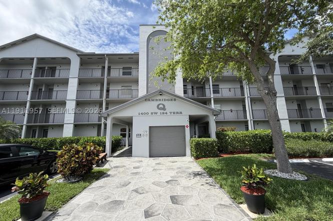 1400 SW 124th Ter Unit 402Q