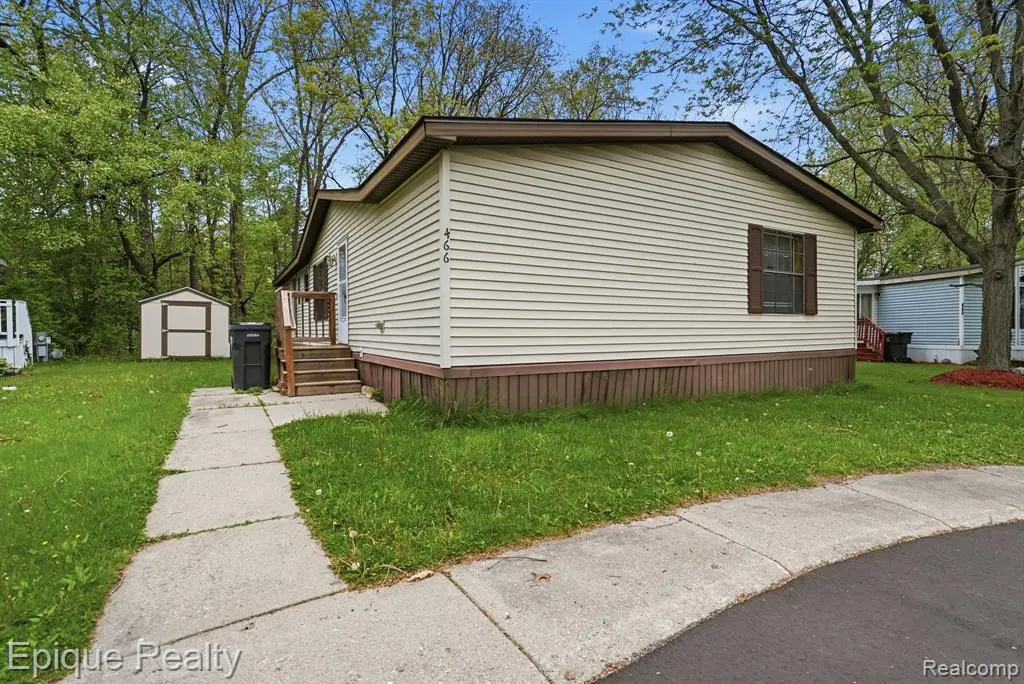 466 Turquoise Dr