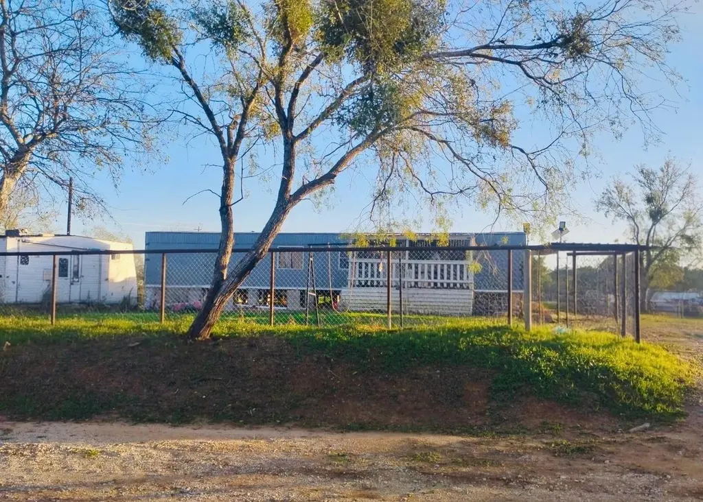 55 W County Road 159