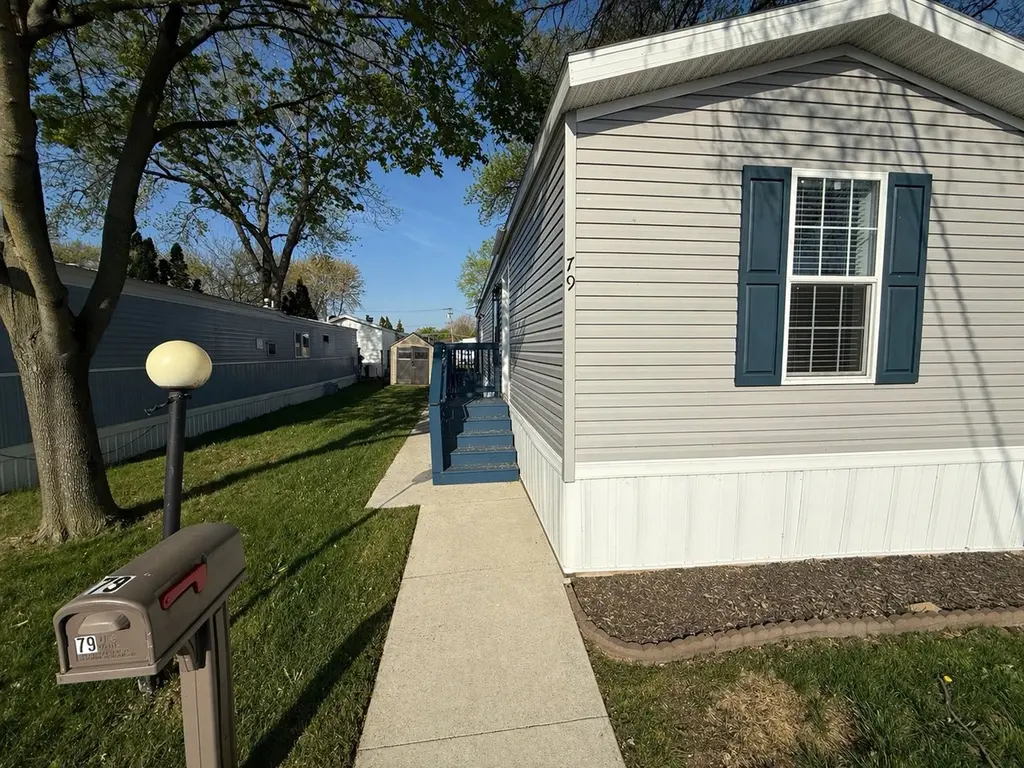 2 Bed 1 Bath Single Section Plan
