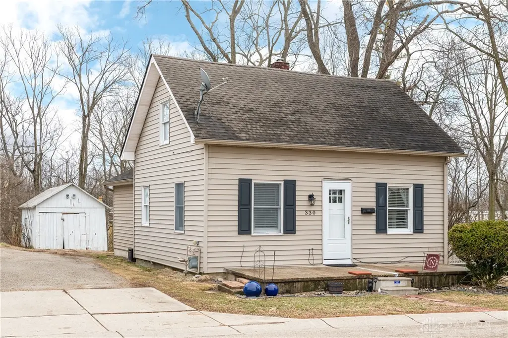 330 East St