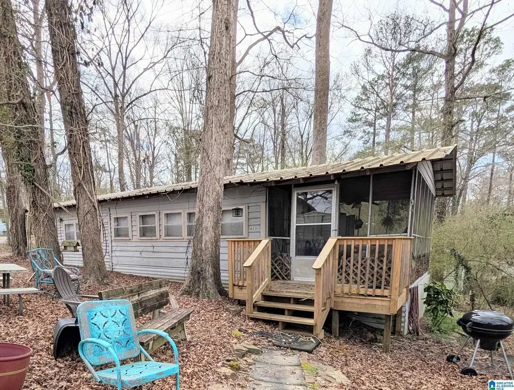 613 Smith Camp Loop