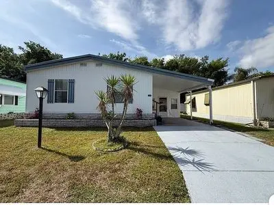380 Queen Mary Loop