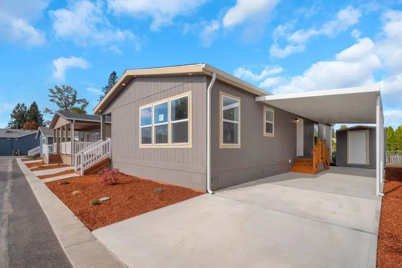 2410 Lancaster Dr SE #359