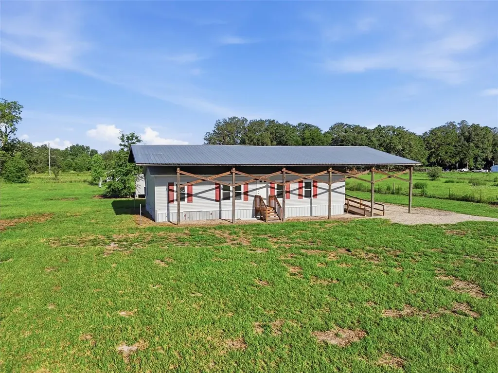 125 NW 40th Ave