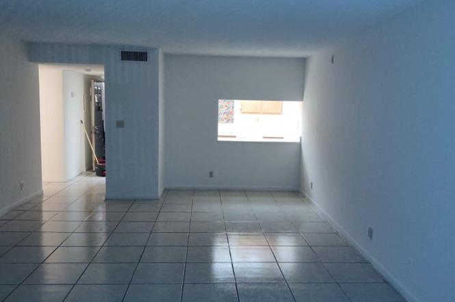 1950 N Congresss Ave Unit J211