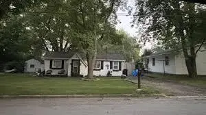 1109 Robert St
