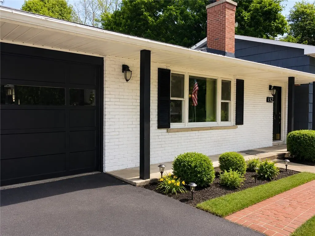 152 Berkshire Dr