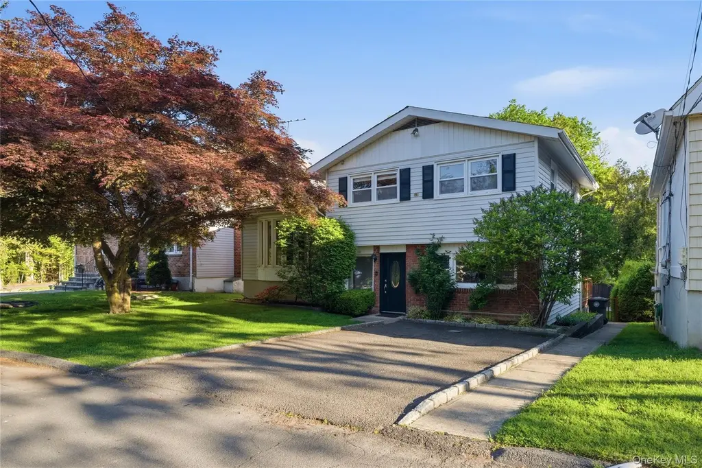 136 Condit St