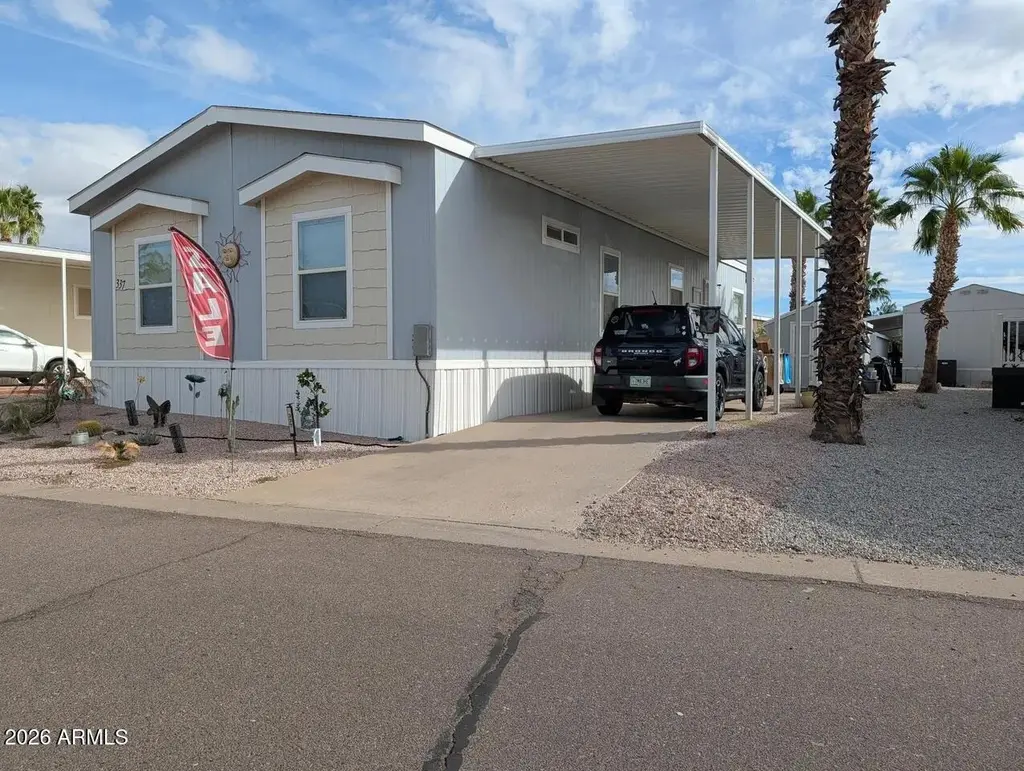 2000 S Apache Rd #337