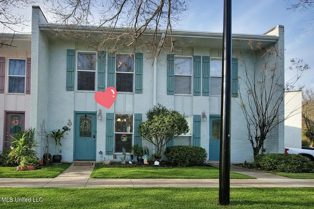 3230 Cumberland Rd #42