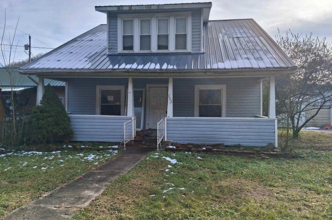 153 River St