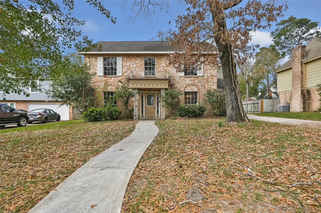 19311 Spoonwood Ct