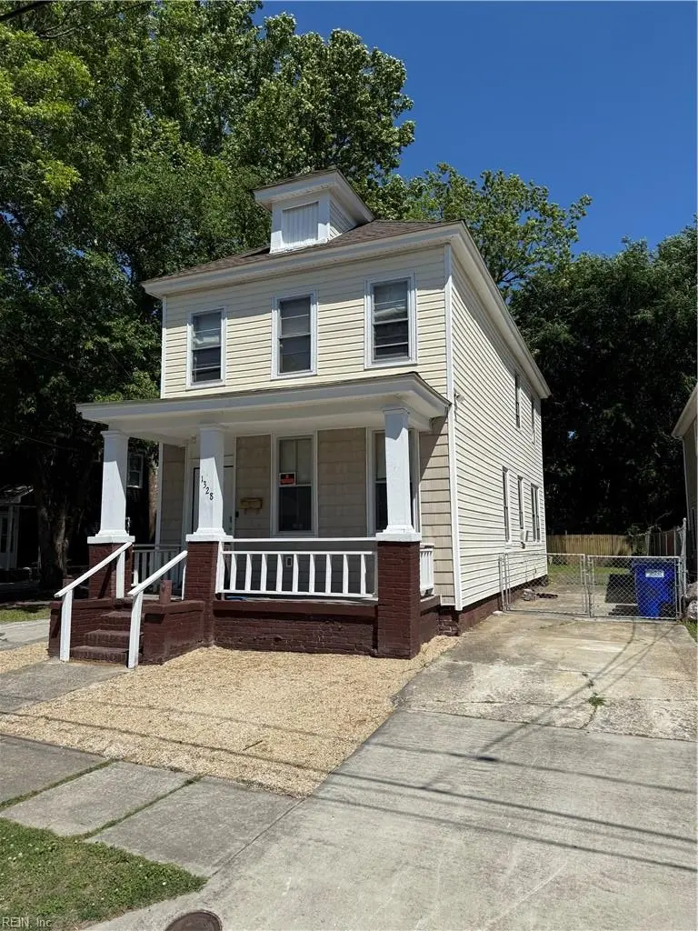 1328 Bolton St