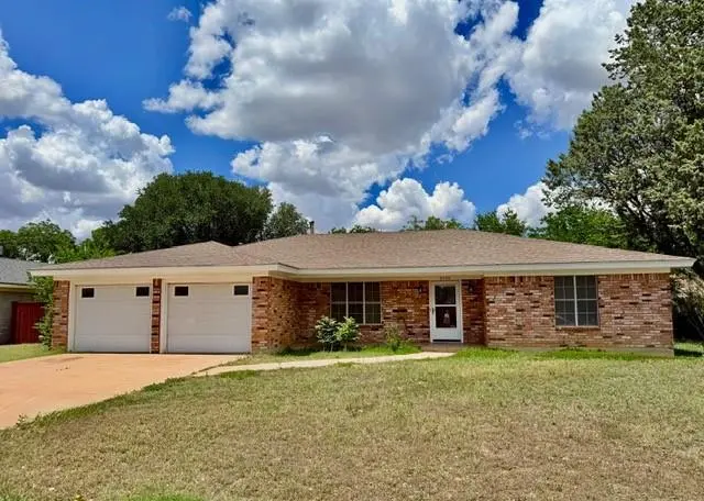 2942 Arrowhead Dr