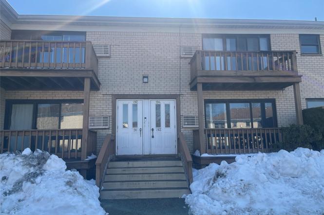 194 Sneden Pl #194