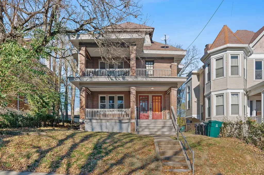 816 Windham Ave
