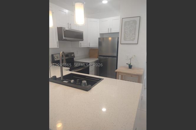 600 Layne Blvd #122