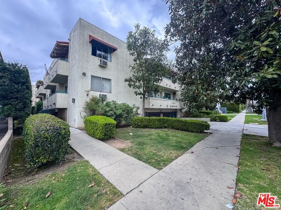 2617 S Sepulveda Blvd