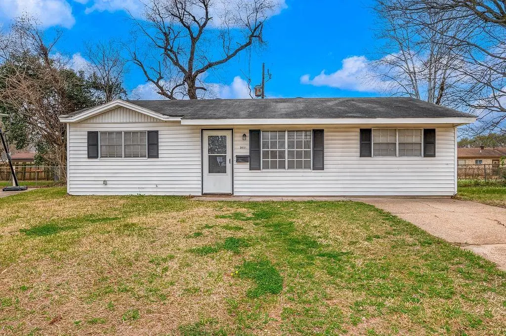 3417 Moonlake Cir