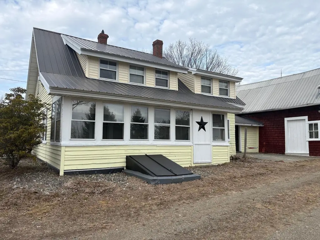 753 Ridge Rd