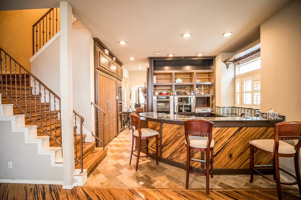 2918 Ranch Road 620 N #270