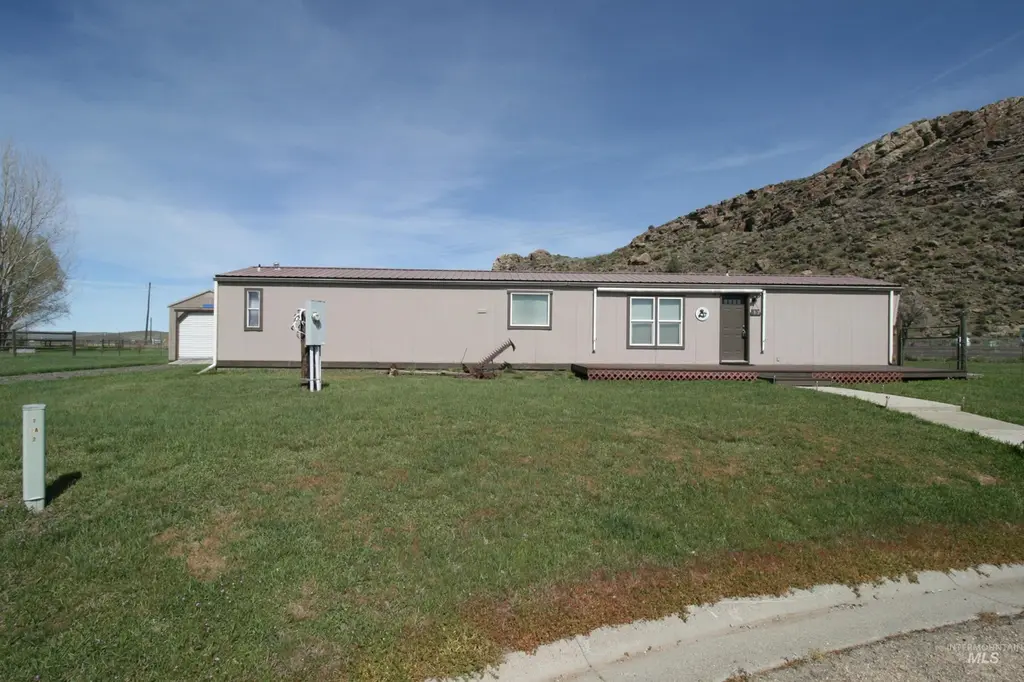 1303 Florence Dr