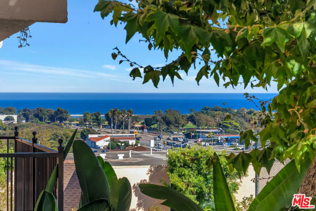 23901 Civic Center Way Unit D238