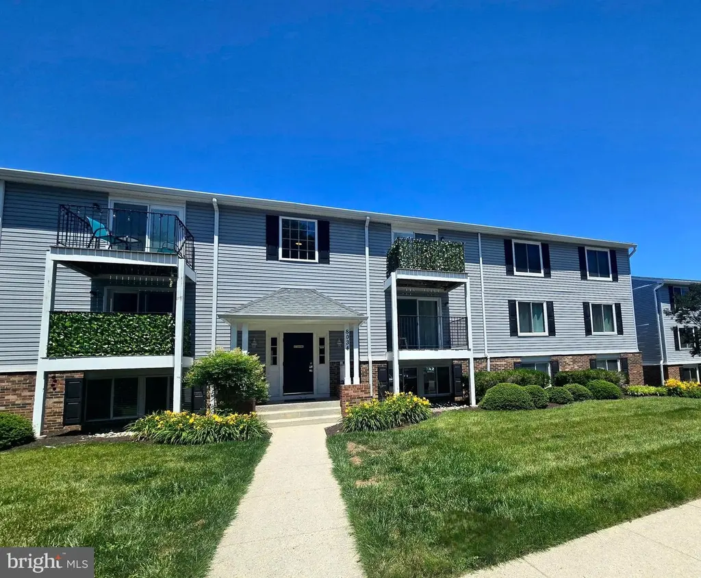 8034-F Abbey Ct Unit F
