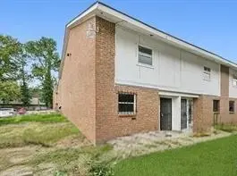 1736 Mast Dr