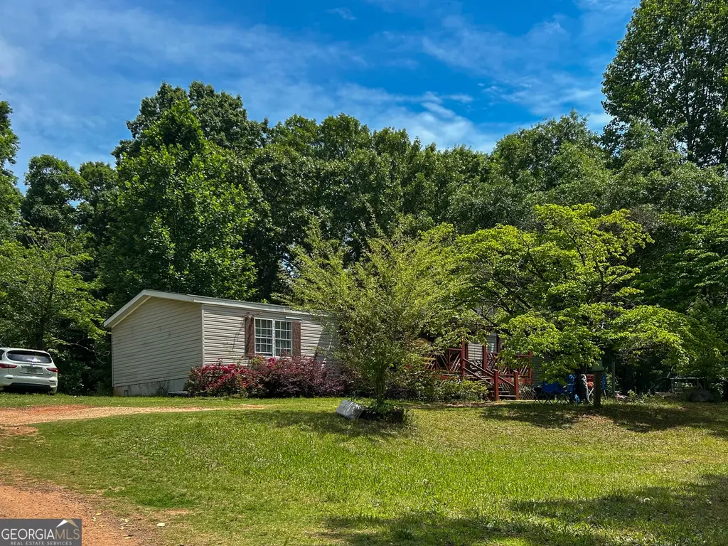 1114 Neal Rd