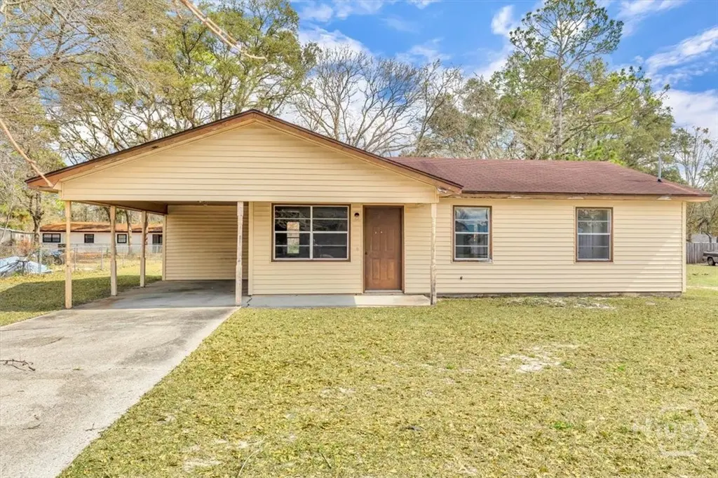 1108 Mary Ann Dr