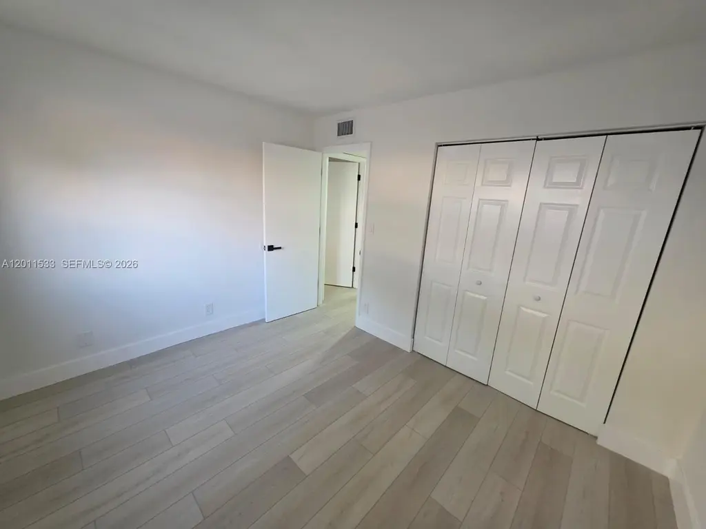 101 NE 41st St Unit F98