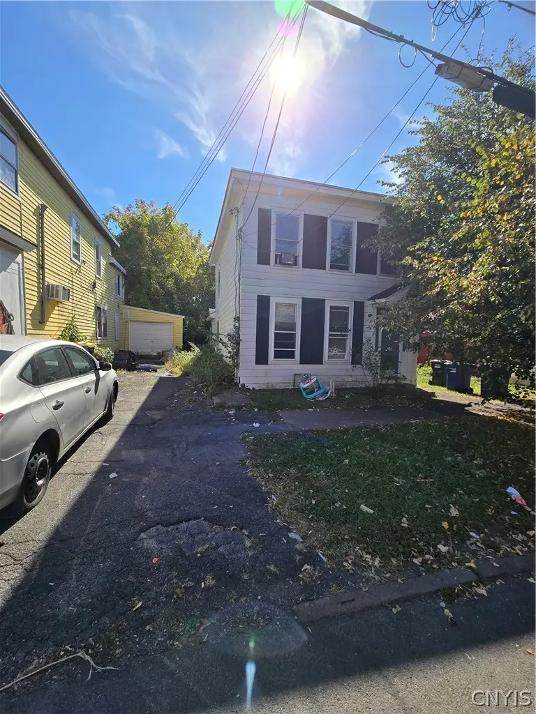 410 Ash St