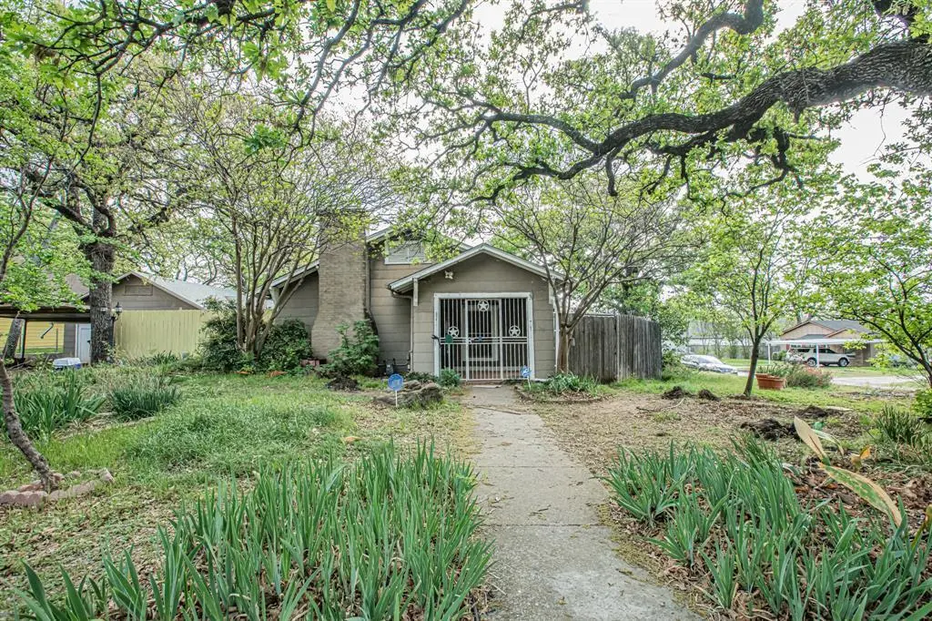 2625 Canton Dr