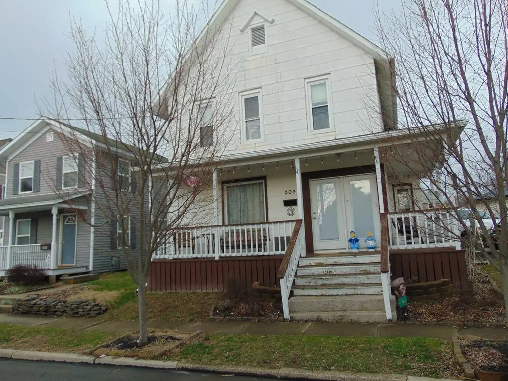 204 South St