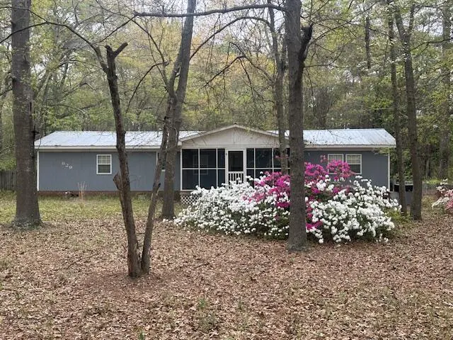 829 Lewis Rd