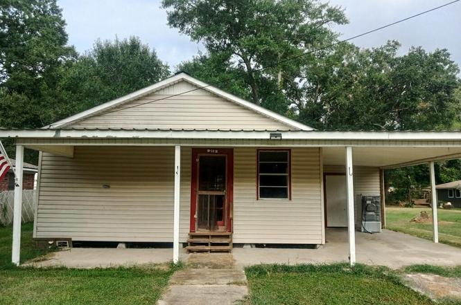 213 N 6th St N