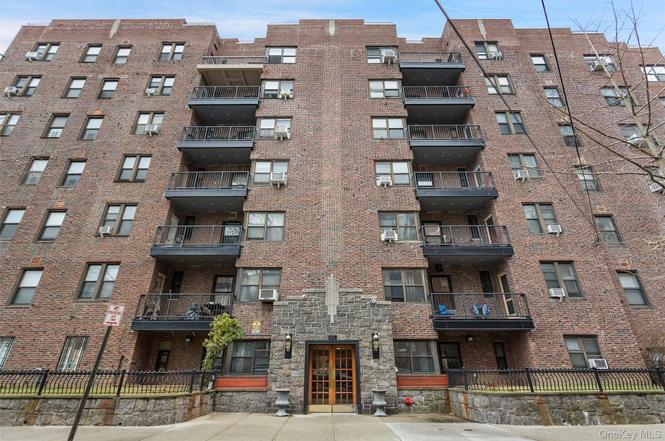 30 Clinton Pl Unit LB