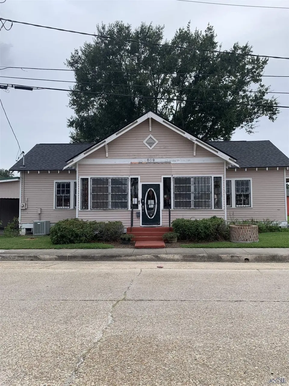 609 Legion Ave