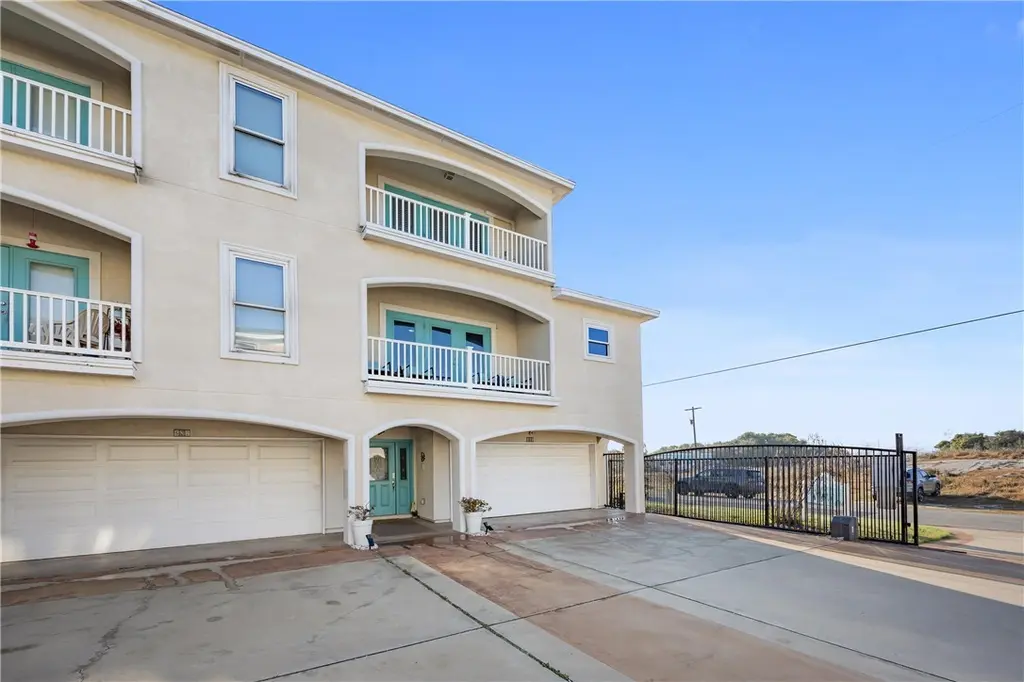 14422 Verdemar Dr #301