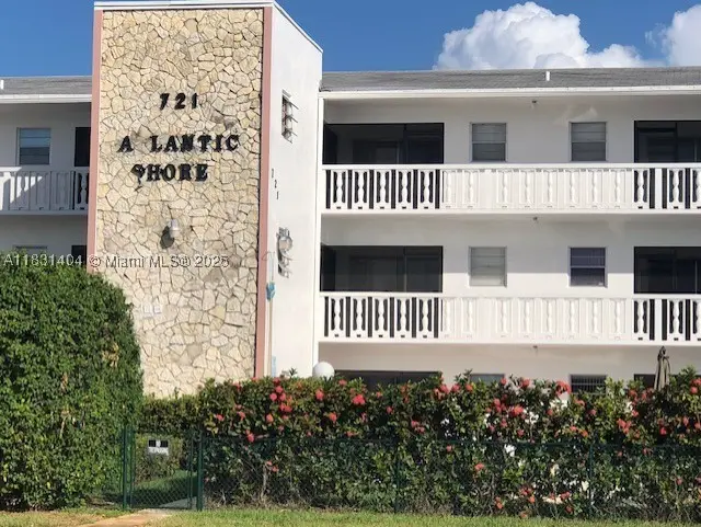 721 Atlantic Shores Blvd #306