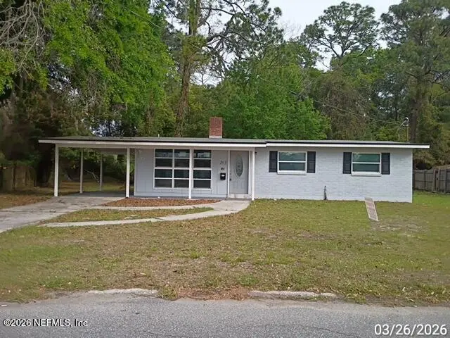 203 Renne Dr N