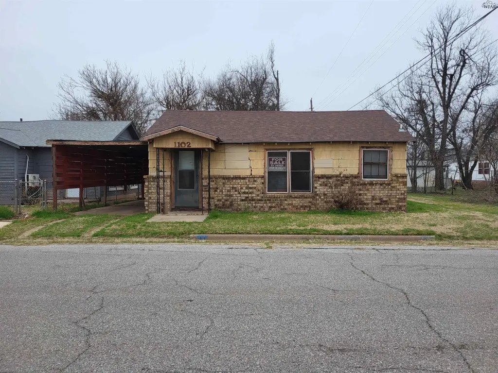 1102 Neff Ave