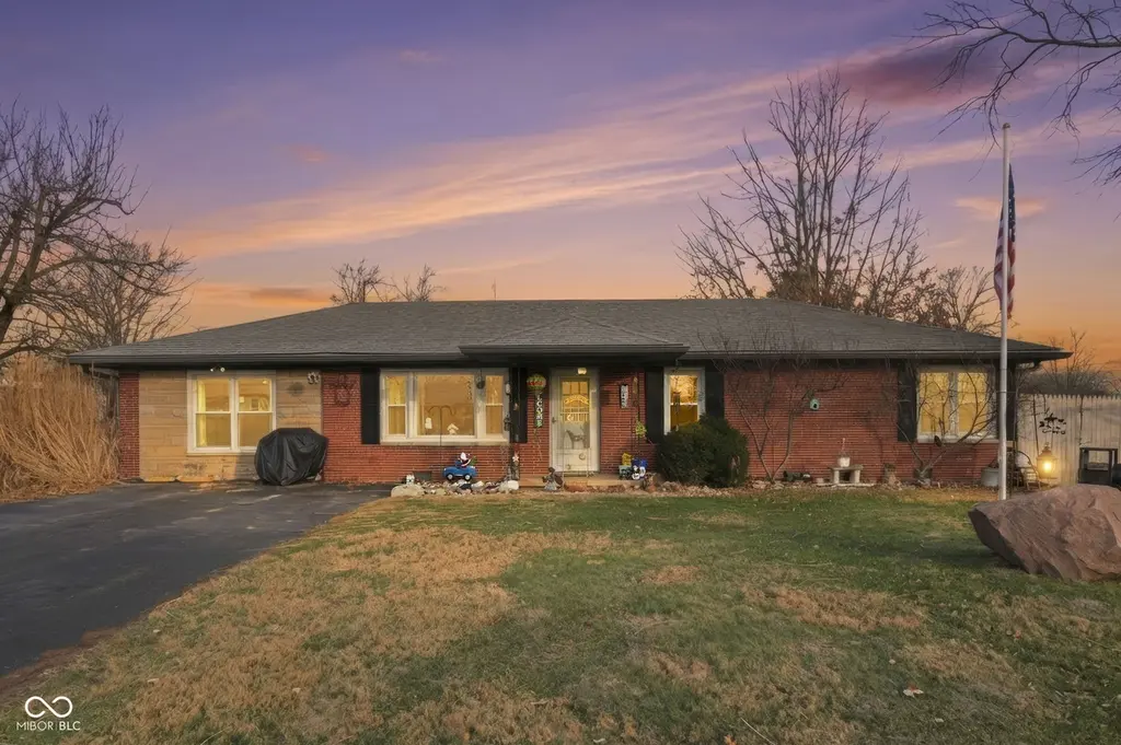 60 Terrace Dr