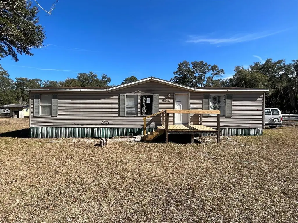 2691 NW 74th Ter
