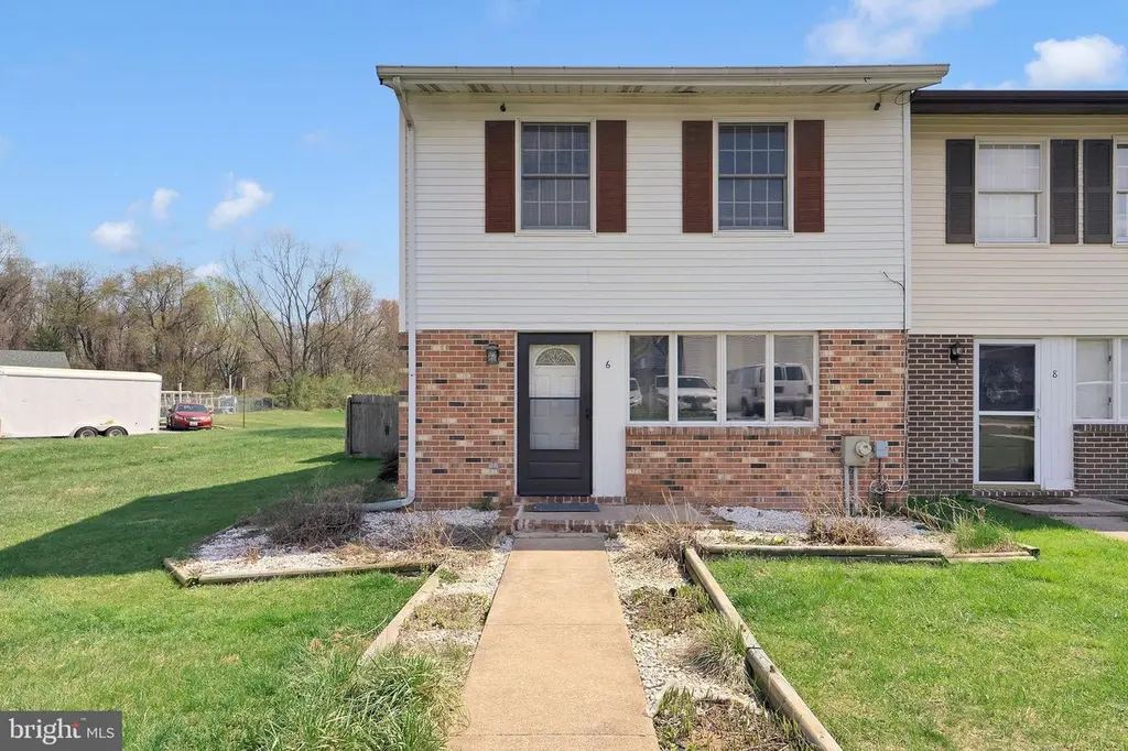 6 Transom Ct