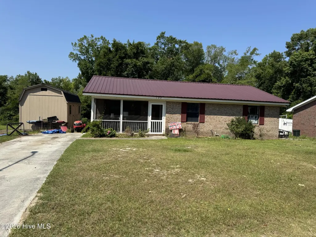 122 Hampton Dr