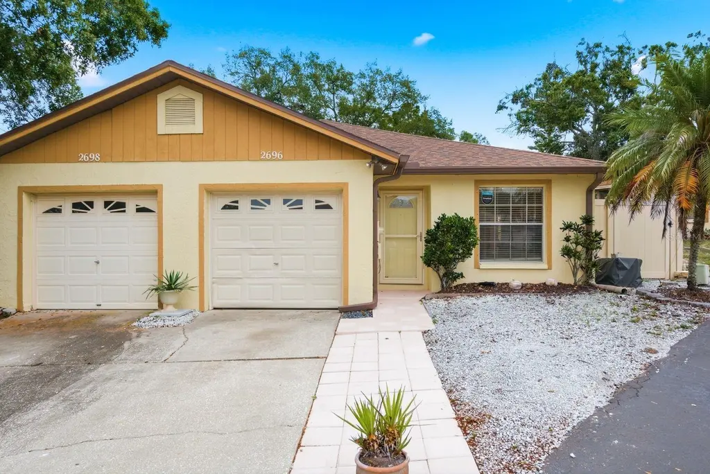 2696 Rae Ct